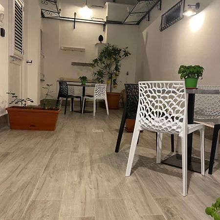 Casa Vacanze Donna Sidora ปาแลร์โม ภายนอก รูปภาพ