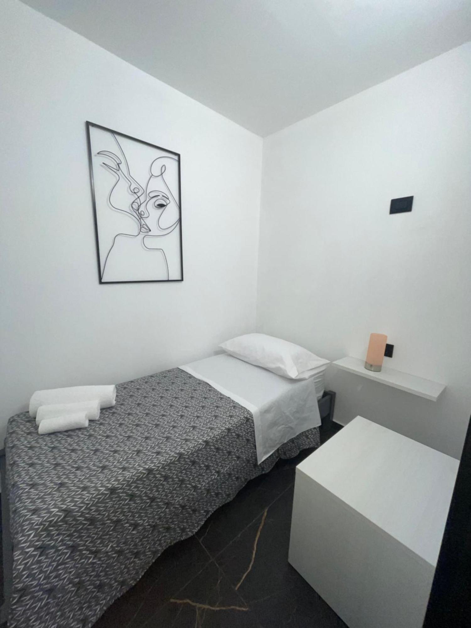 Casa Vacanze Donna Sidora ปาแลร์โม ภายนอก รูปภาพ